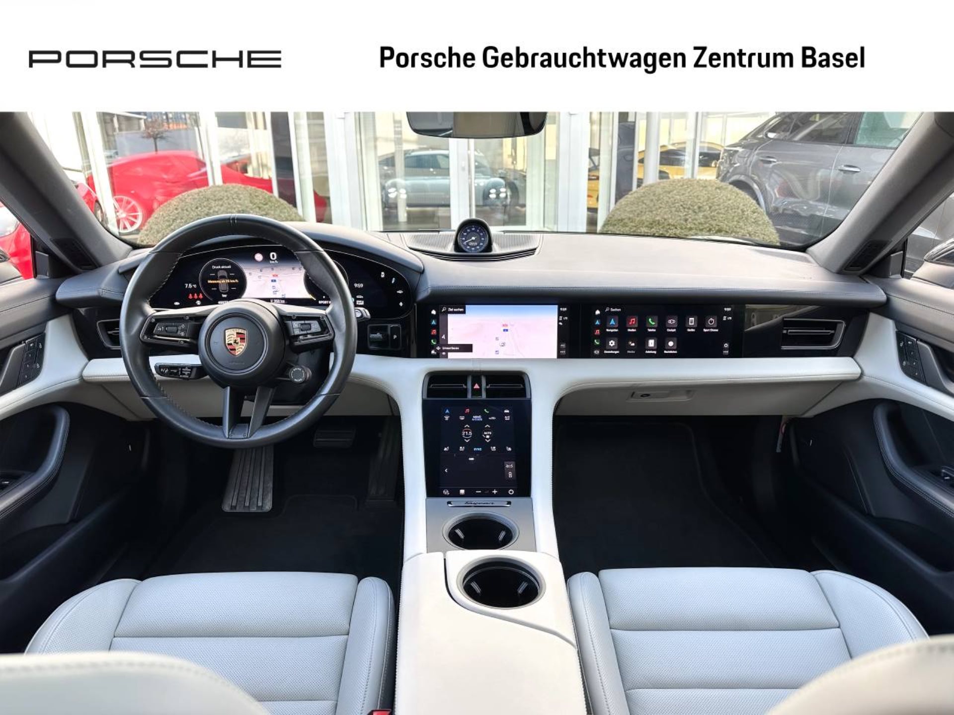 PORSCHE Taycan 4S Sport Turismo-showroom-element-3