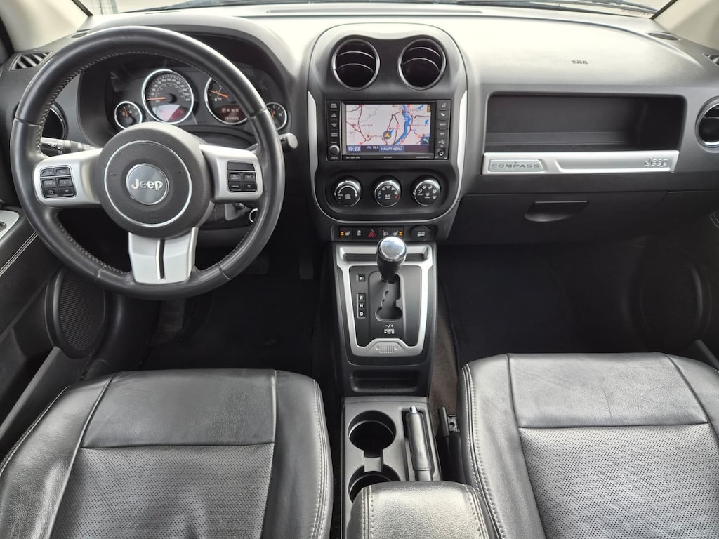 JEEP Compass 2.4 Limited Automatic-image-11