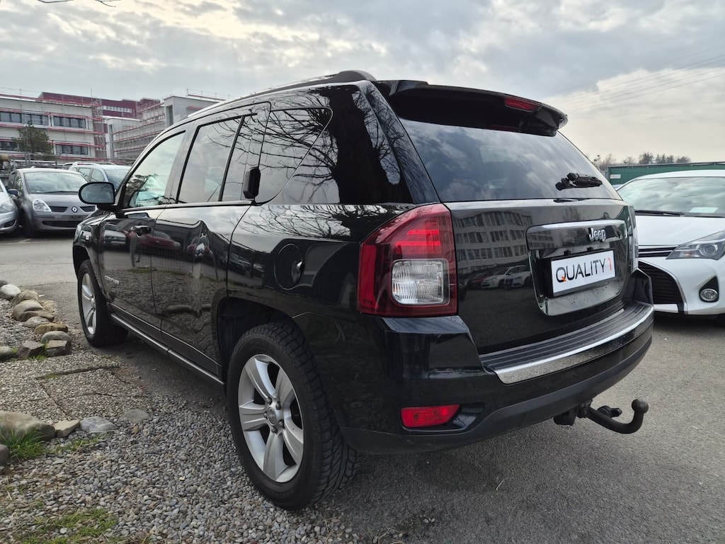 JEEP Compass 2.4 Limited Automatic-image-3