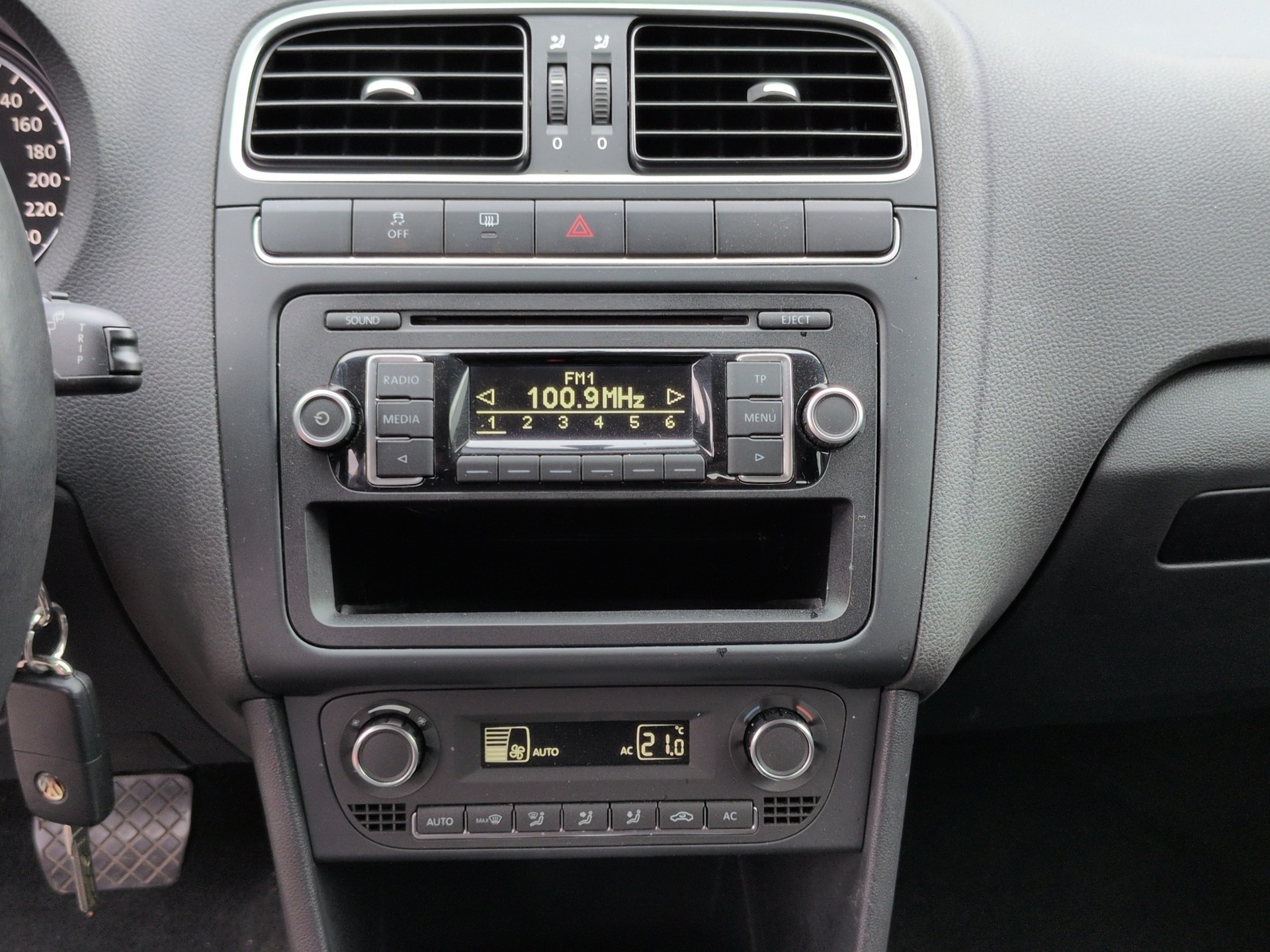 VW Polo 1.2 TSI Comfortline DSG-image-10