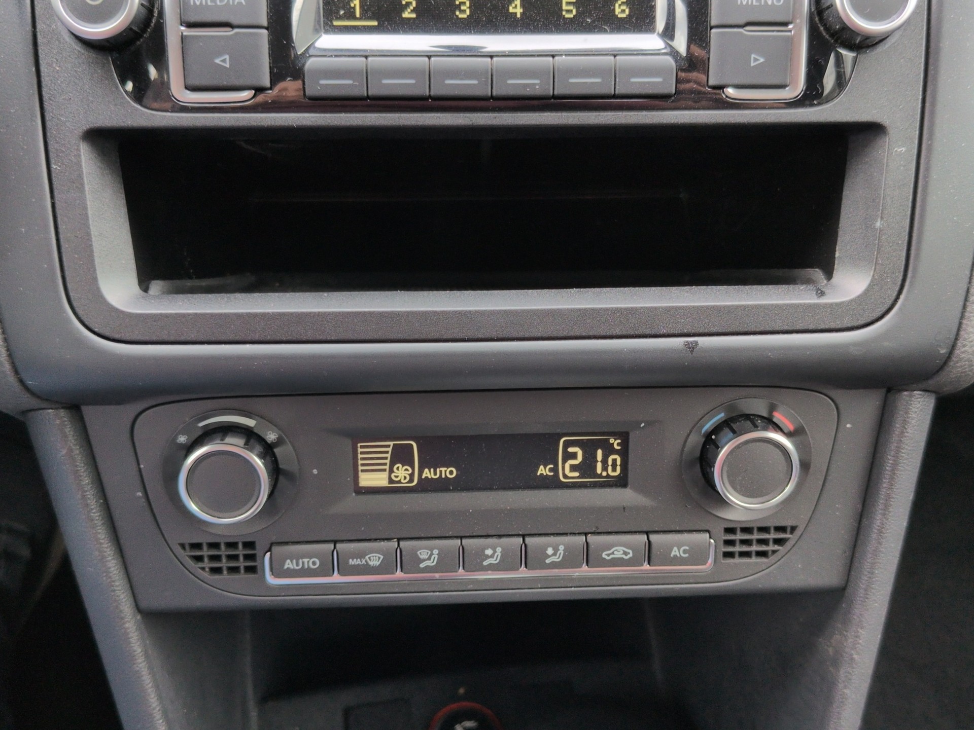 VW Polo 1.2 TSI Comfortline DSG-image-15
