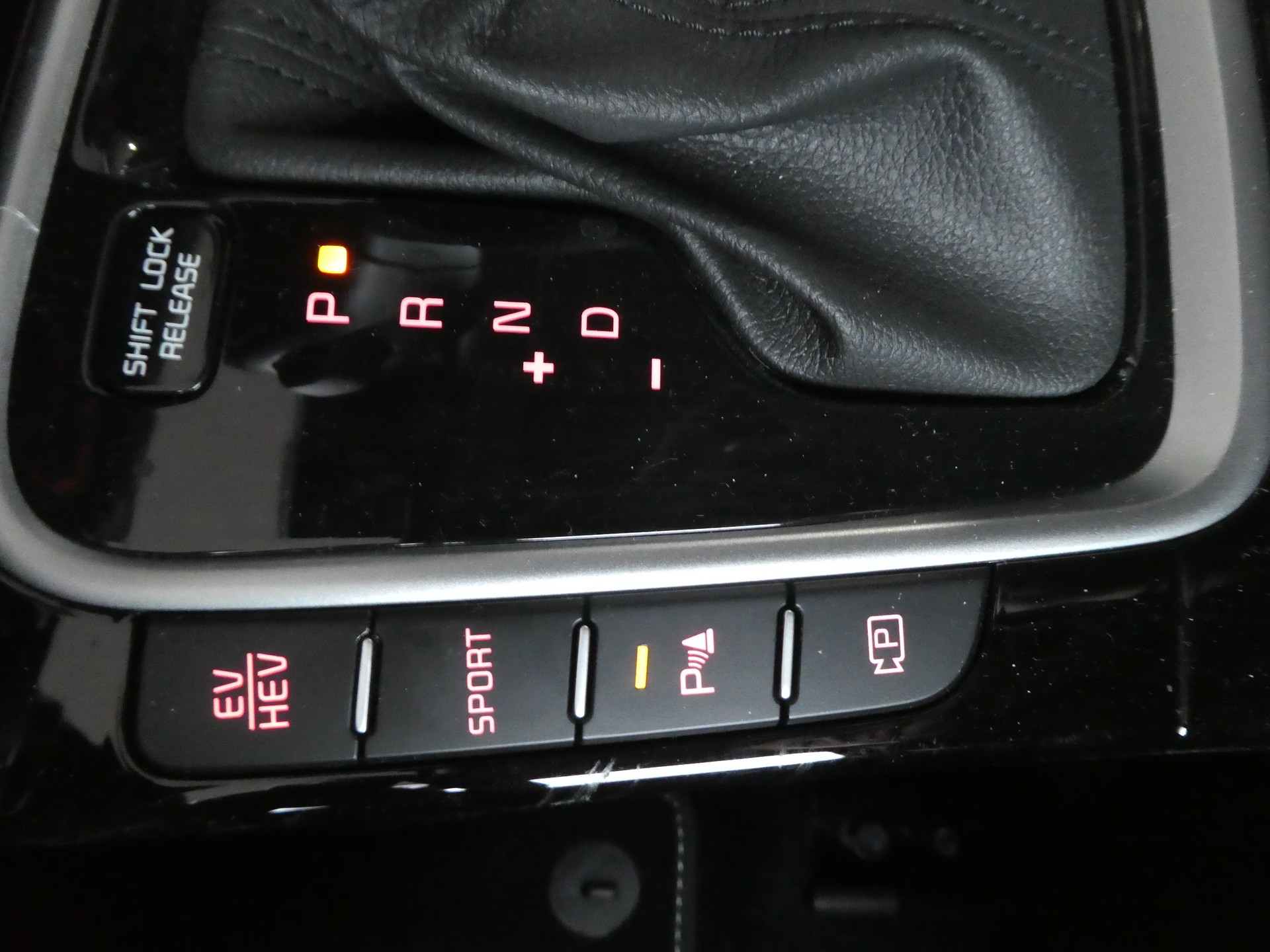 KIA Ceed Sportswagon 1.6 GDi Plug-in Hybrid Power DCT-image-10