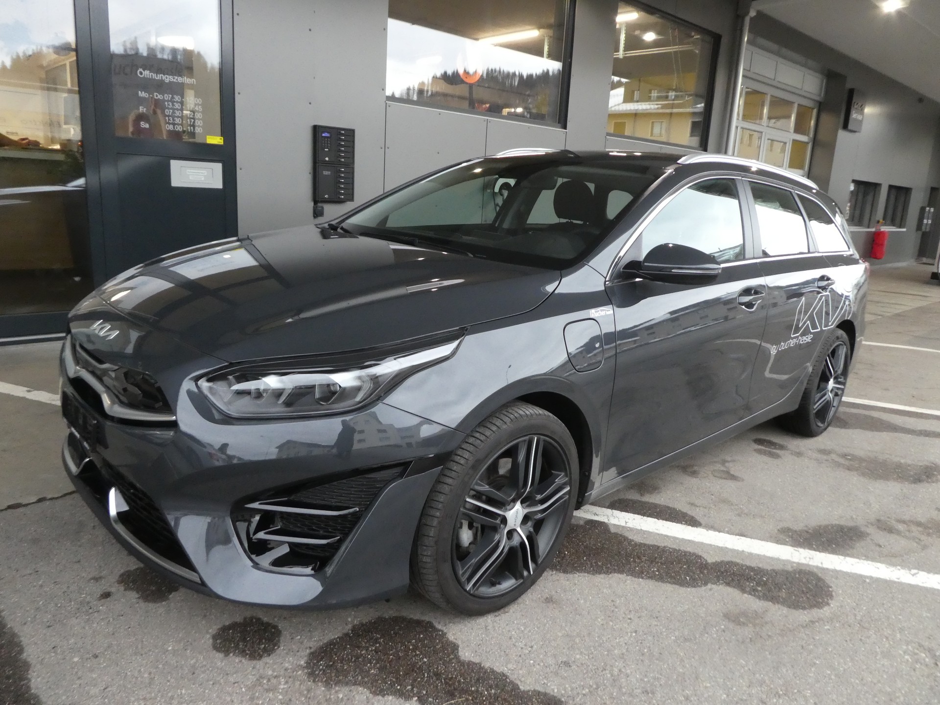 KIA Ceed Sportswagon 1.6 GDi Plug-in Hybrid Power DCT-image-1
