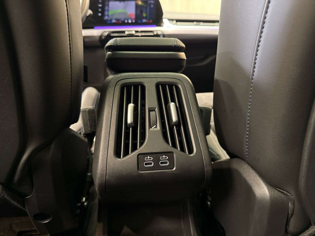 BMW 218d Active Tourer M Sport DKG-image-11