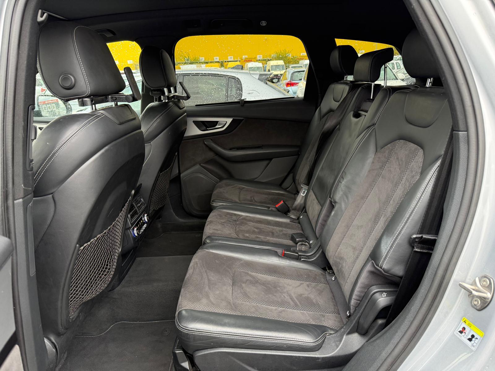 AUDI Q7 3.0 V6 TDI quattro T-Tronic-image-10