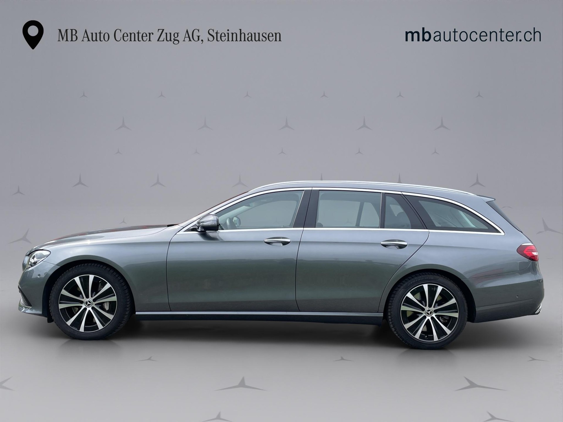 MERCEDES-BENZ E 450 Avantgarde 4matic Kombi-showroom-element-1