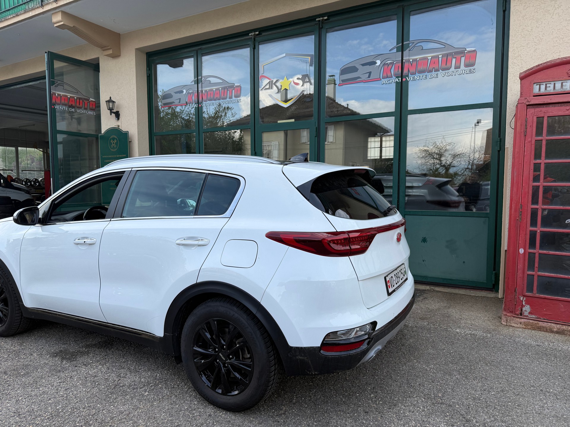 KIA Sportage 2.0CRDi Mild Hybrid Style 4WD Automat-showroom-element-2