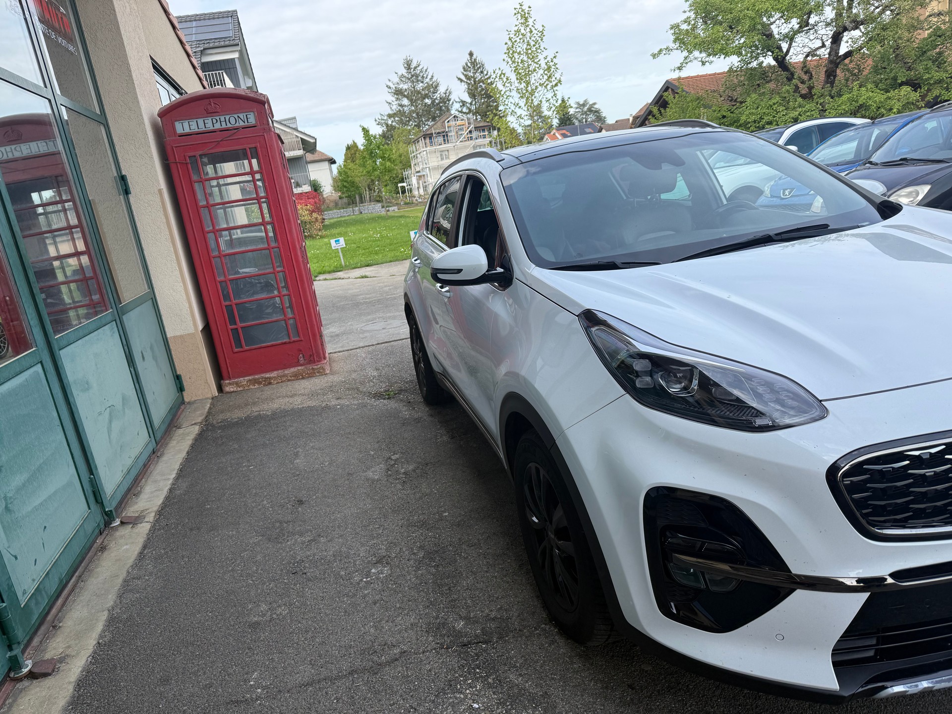 KIA Sportage 2.0CRDi Mild Hybrid Style 4WD Automat-showroom-element-1