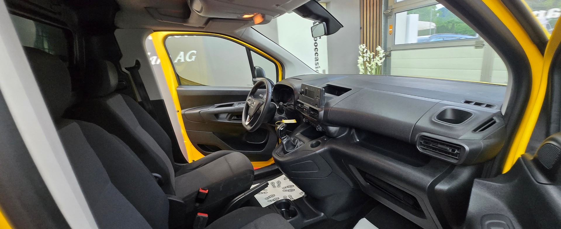 OPEL Combo 1.5 XL Essentia s/s Erhöhte Nutzlast-image-17