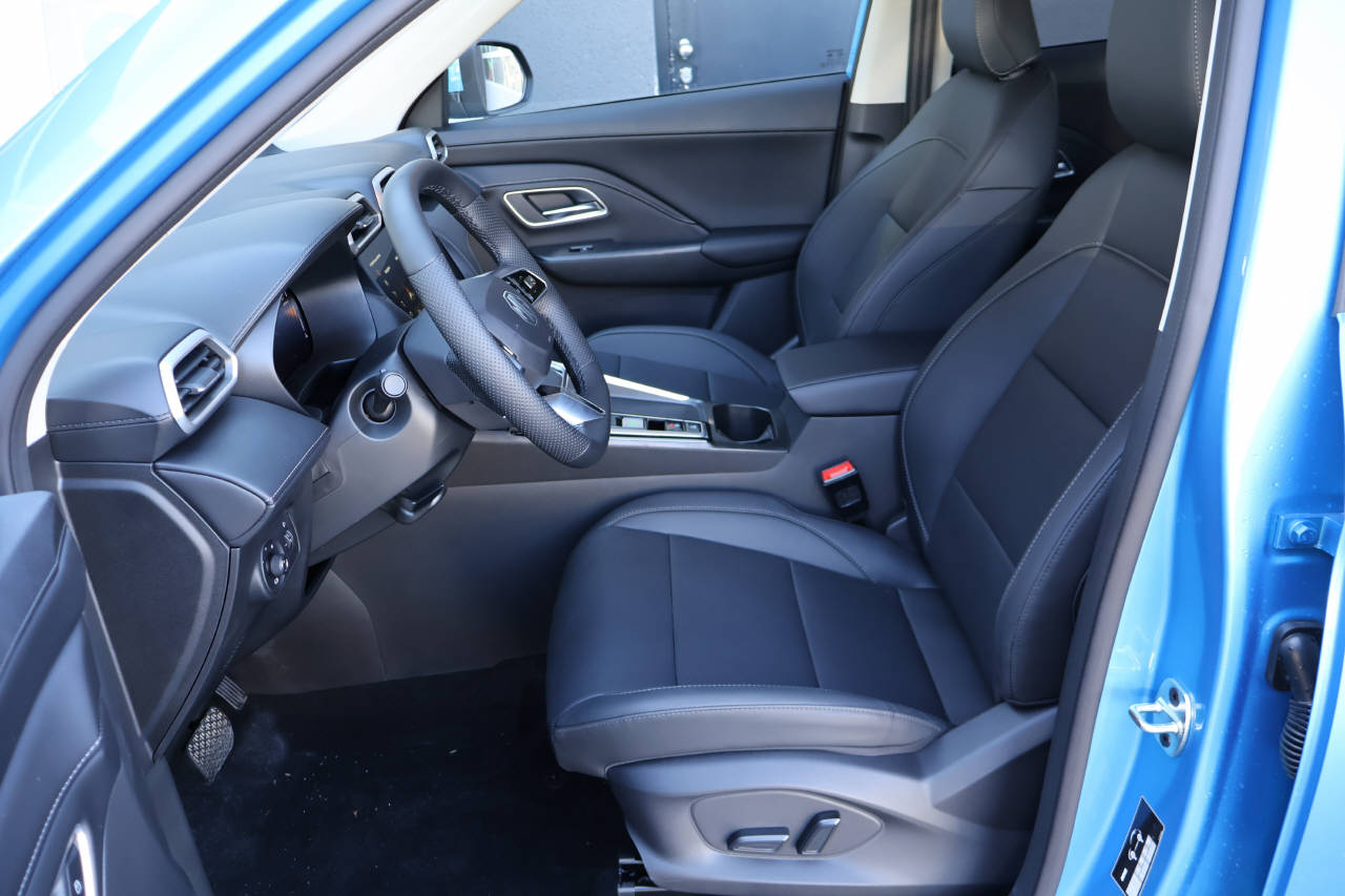 MG ZS 1.5 Hybrid+ Luxury-image-12