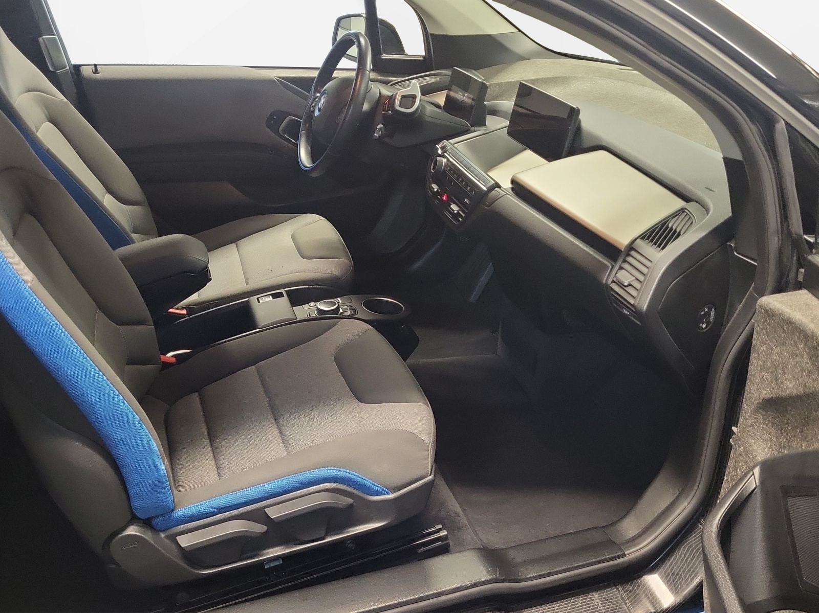 BMW i3 (120Ah) Fleet Edition-image-10