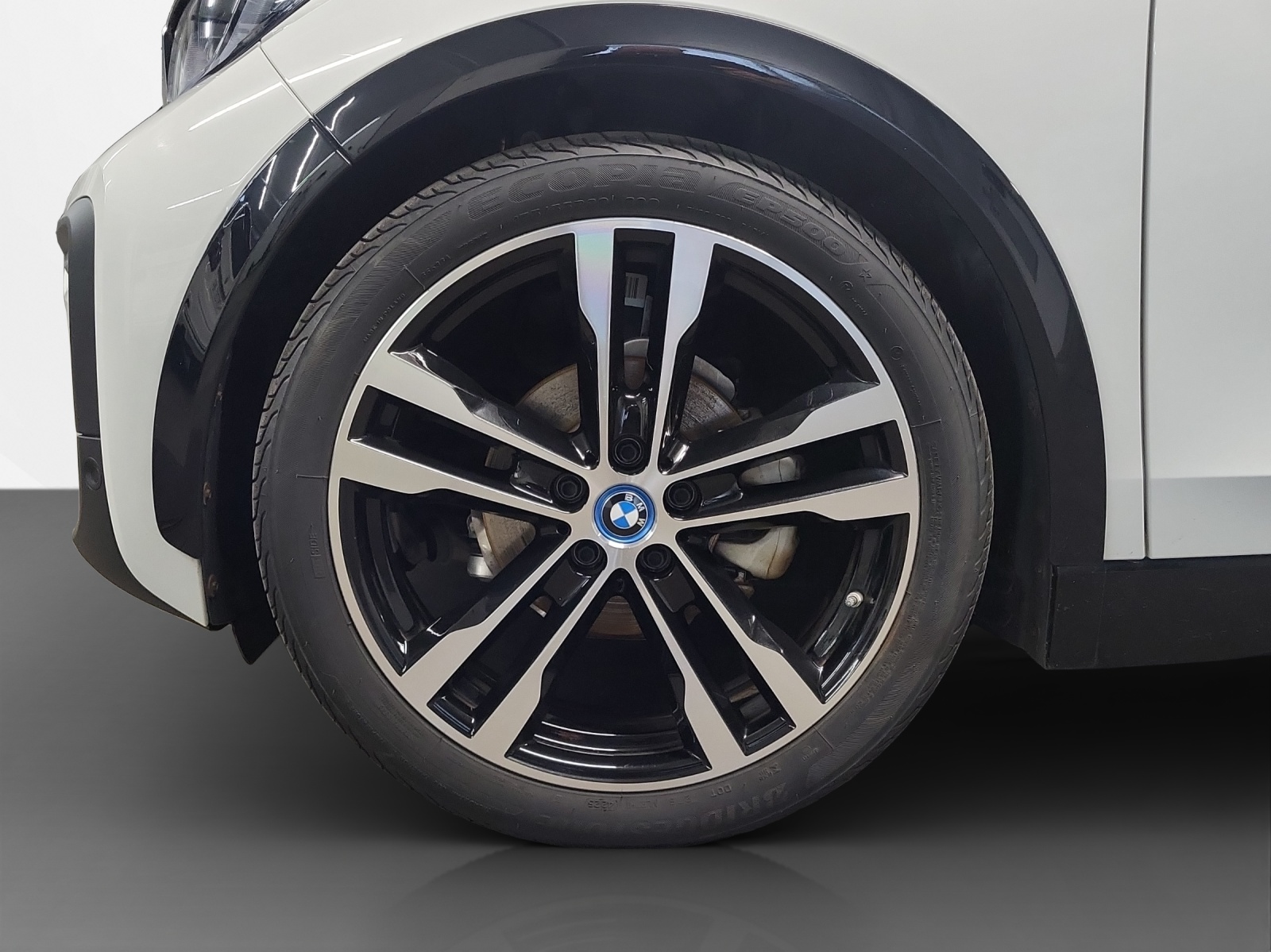BMW i3 (120Ah) Fleet Edition-image-8