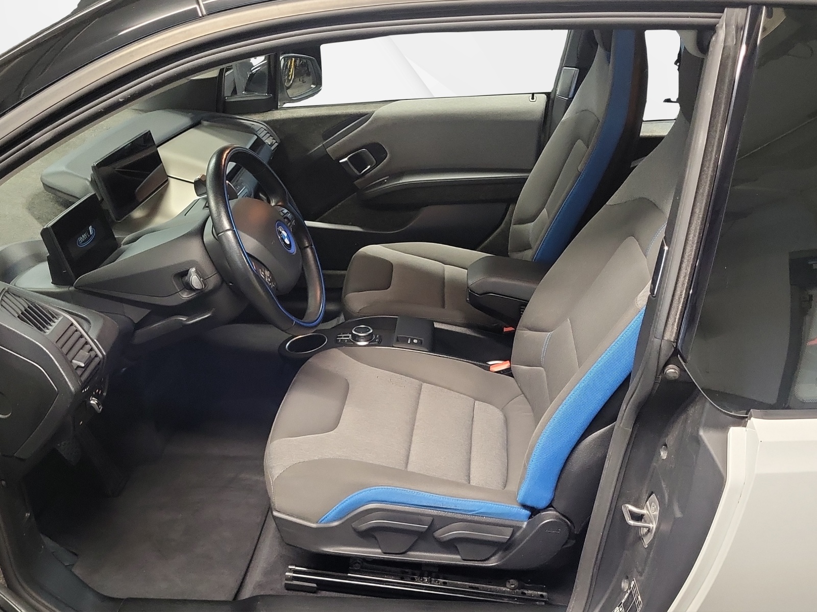BMW i3 (120Ah) Fleet Edition-image-9