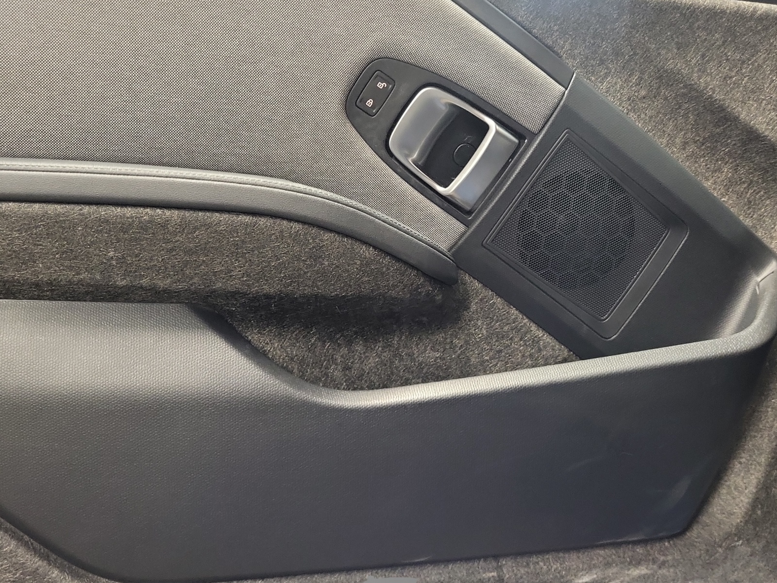 BMW i3 (120Ah) Fleet Edition-image-17