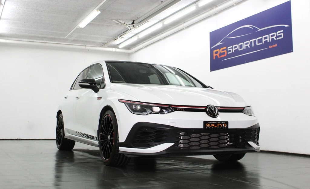 VW Golf 2.0 TSI GTI Clubsport 45 DSG Akrapovic-showroom-element-1