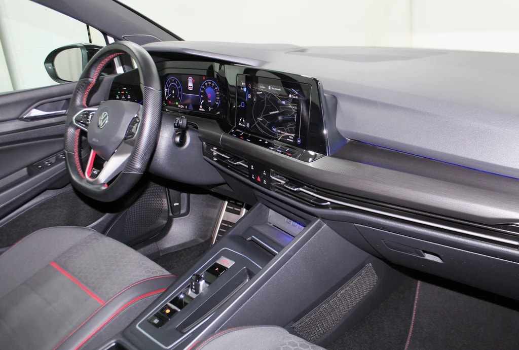 VW Golf 2.0 TSI GTI Clubsport 45 DSG Akrapovic-image-11