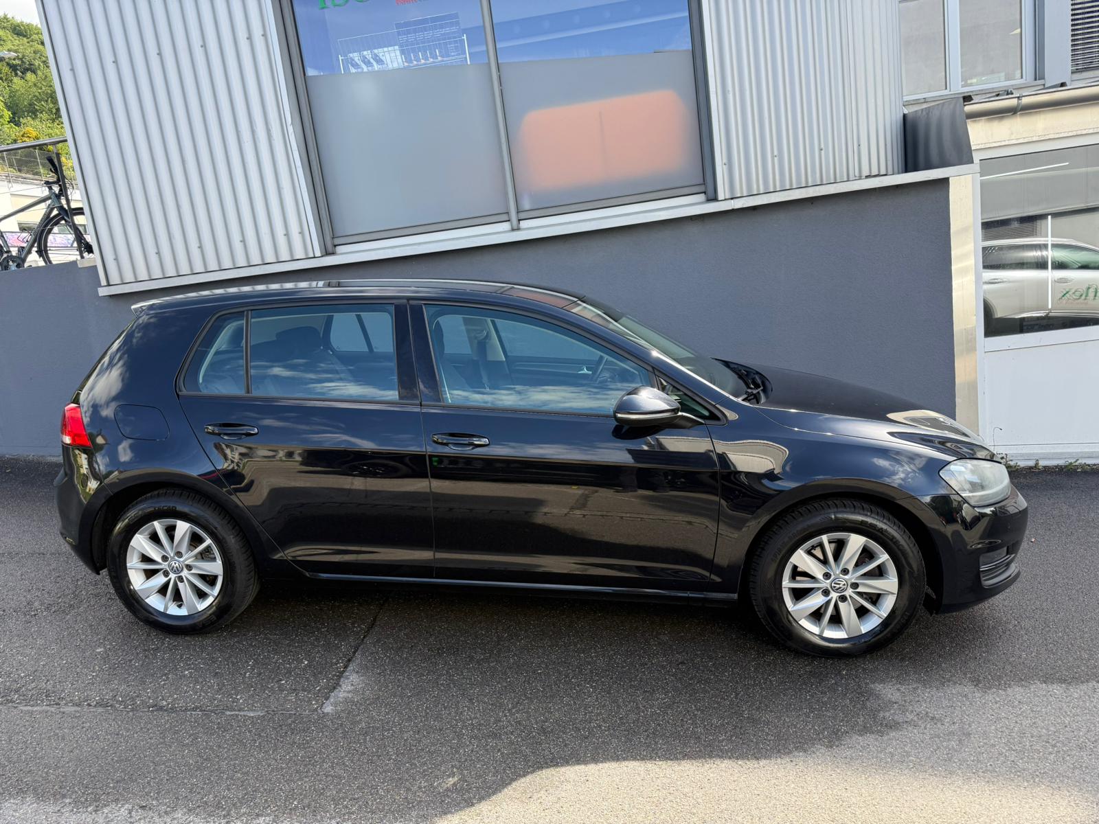 VW Golf 1.6 TDI Comfortline 4Motion-image-2