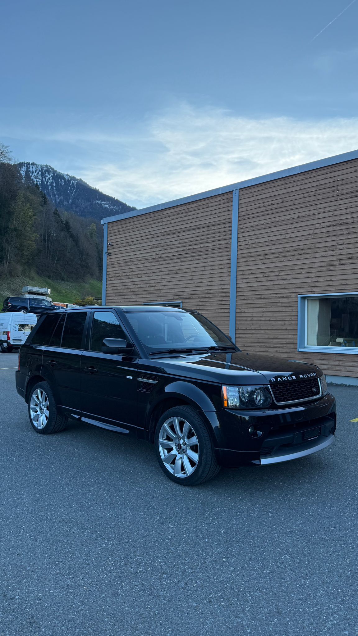 LAND ROVER Range Rover Sport 3.0 TDV6 SE Automatic-showroom-element-3