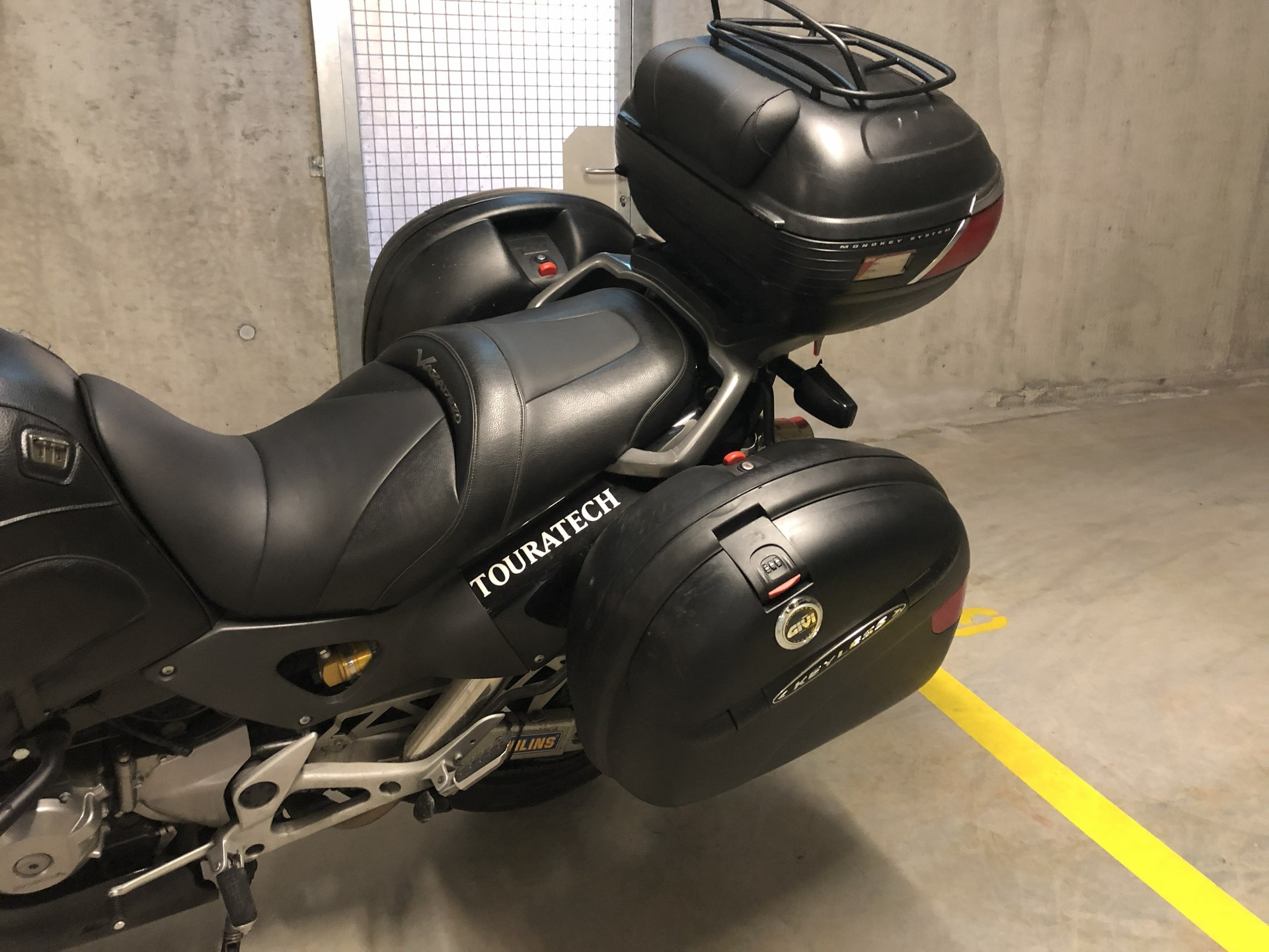 HONDA XL 1000 V Varadero-image-4