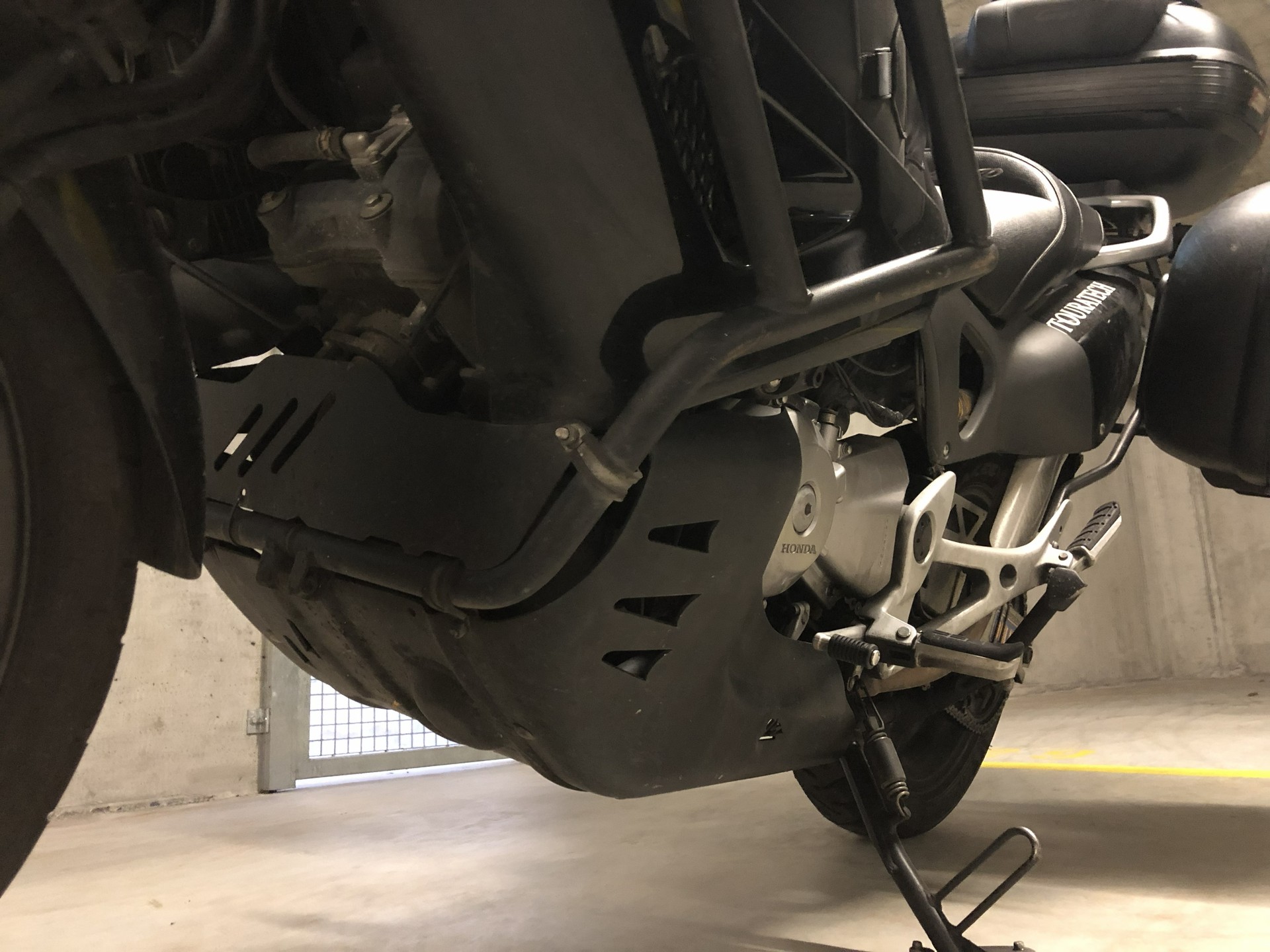 HONDA XL 1000 V Varadero-image-12