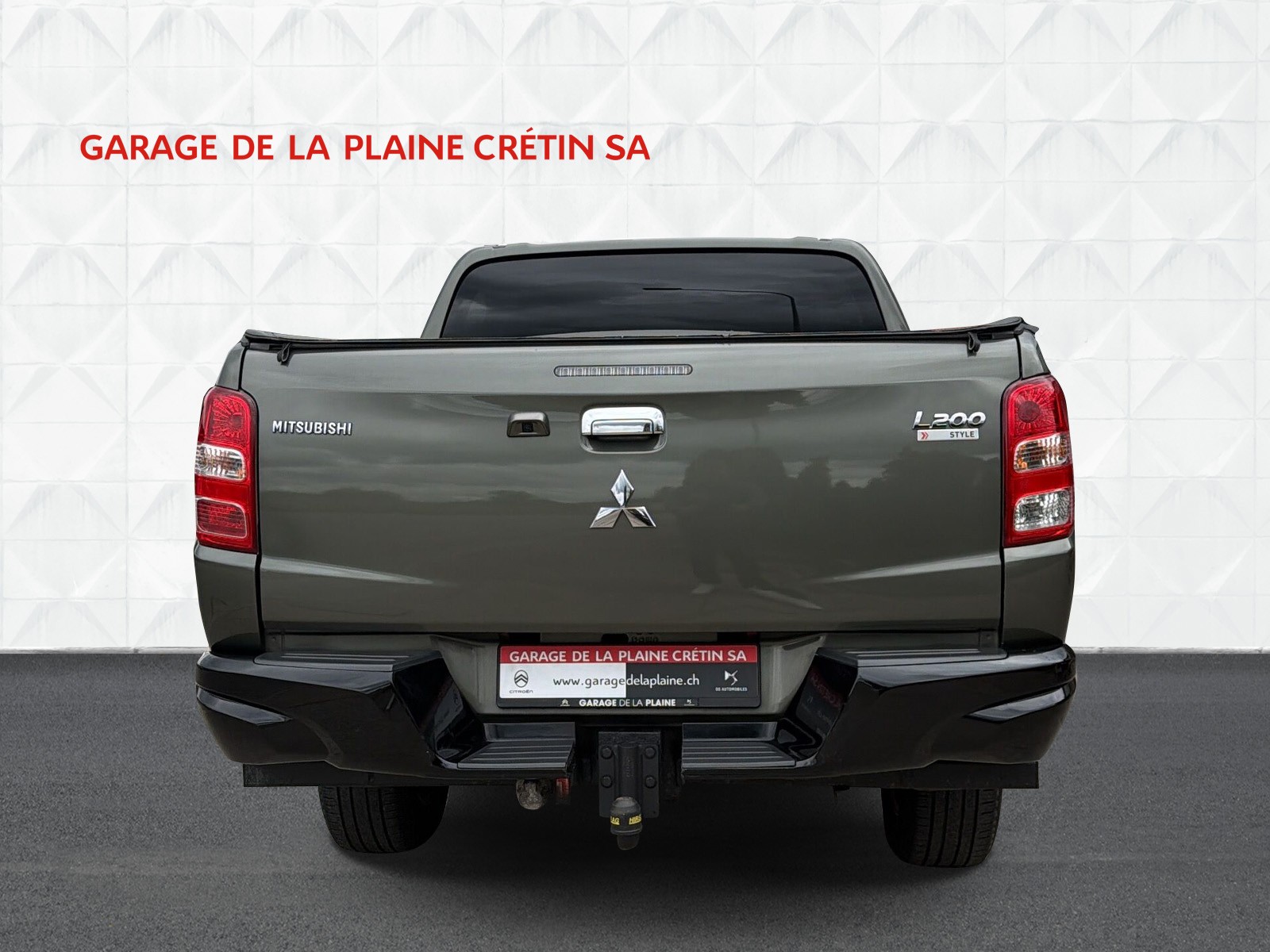 MITSUBISHI L 200 2.4 Style Double Cab A-image-4