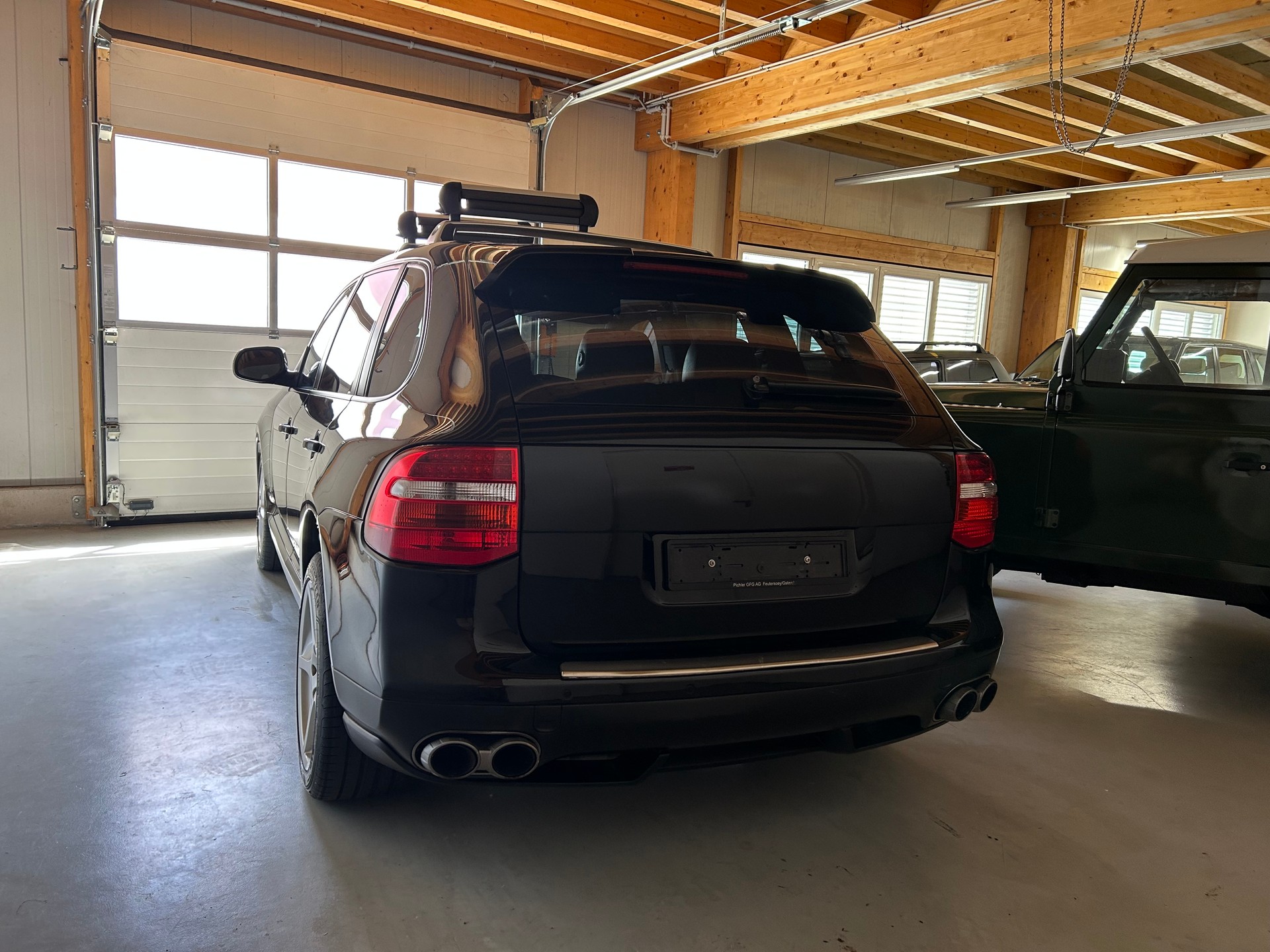 PORSCHE Cayenne S *Top Zustand aus 1. Hand inkl. schwarze Porsche Felgen*-image-6