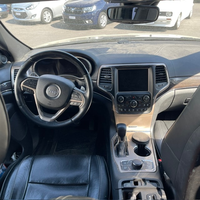 JEEP Grand Cherokee 3.0 CRD Platium Edition-image-4