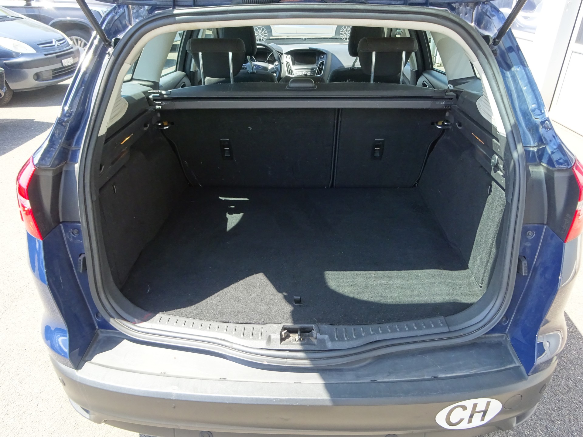 FORD Focus 1.5 TDCi Carving PowerShift-image-11