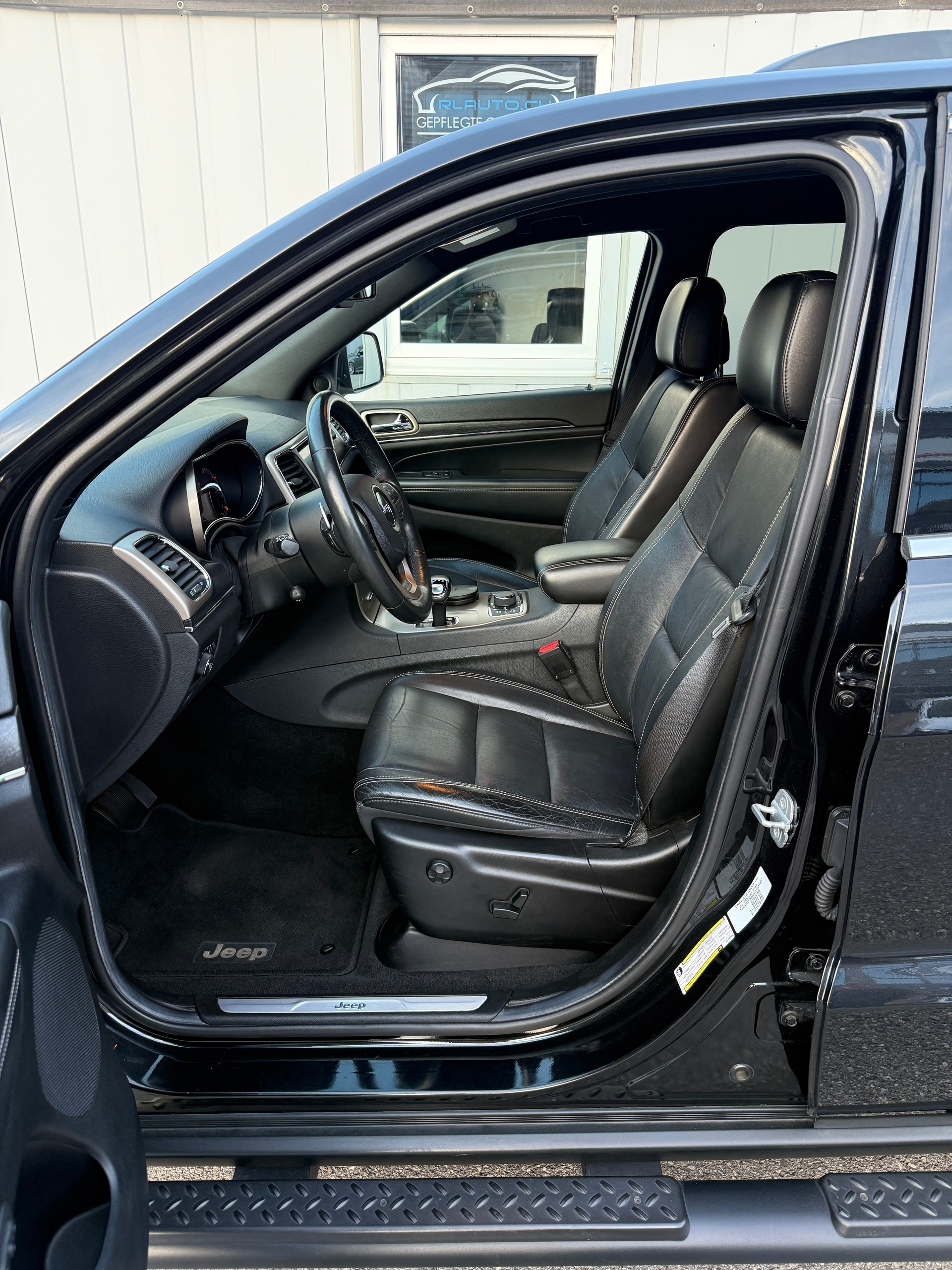 JEEP Grand Cherokee 3.0 CRD Limited Automatic *20" ALU* AHK * FRISCH MFK*-image-12