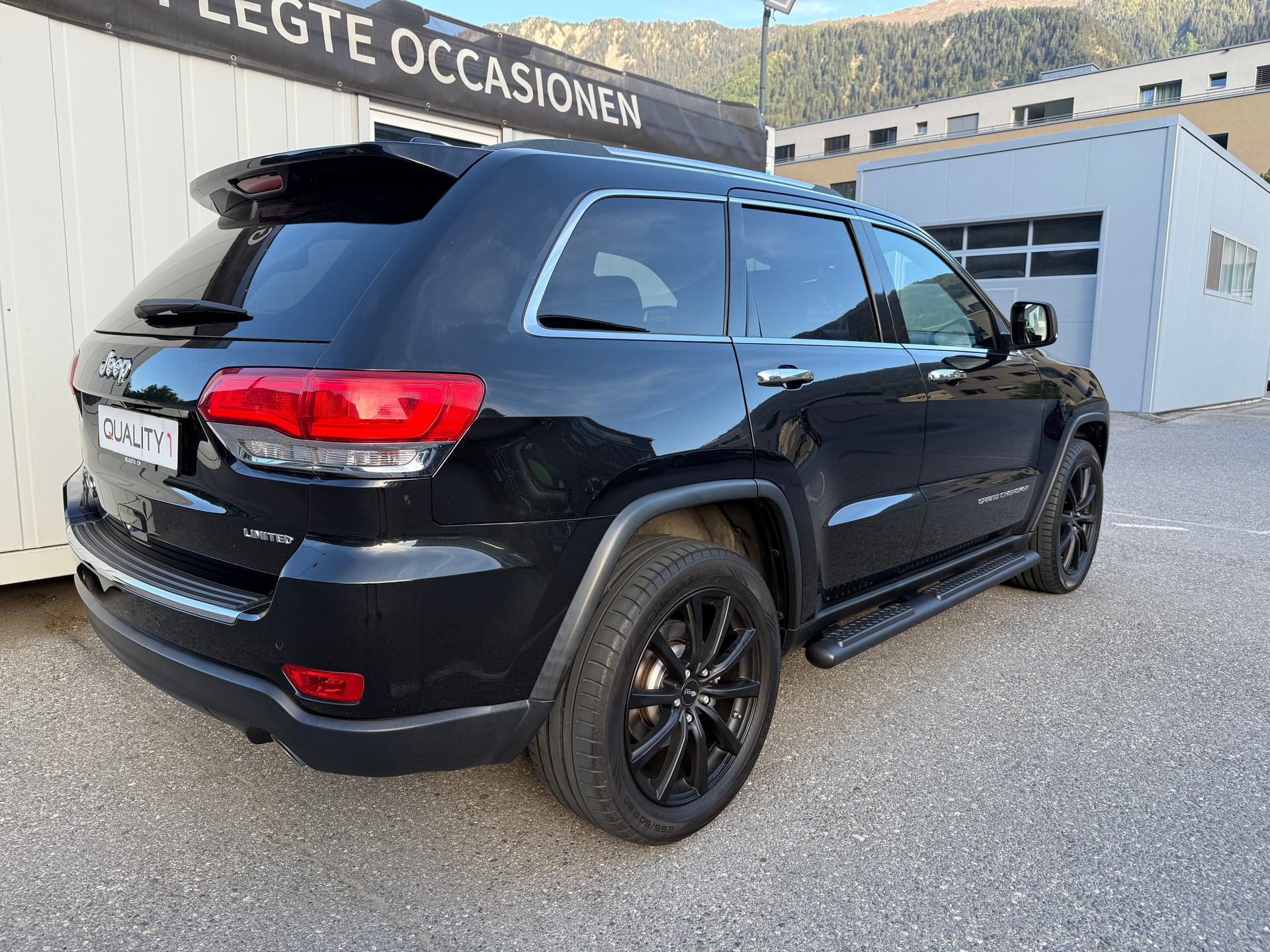 JEEP Grand Cherokee 3.0 CRD Limited Automatic *20" ALU* AHK * FRISCH MFK*-showroom-element-3