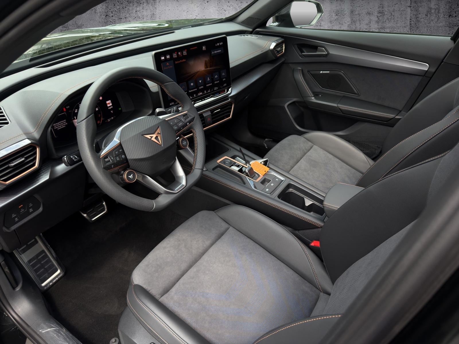 CUPRA Formentor 2.0TSI VZ 4Drive DSG *5 Jahre Garantie*-image-6