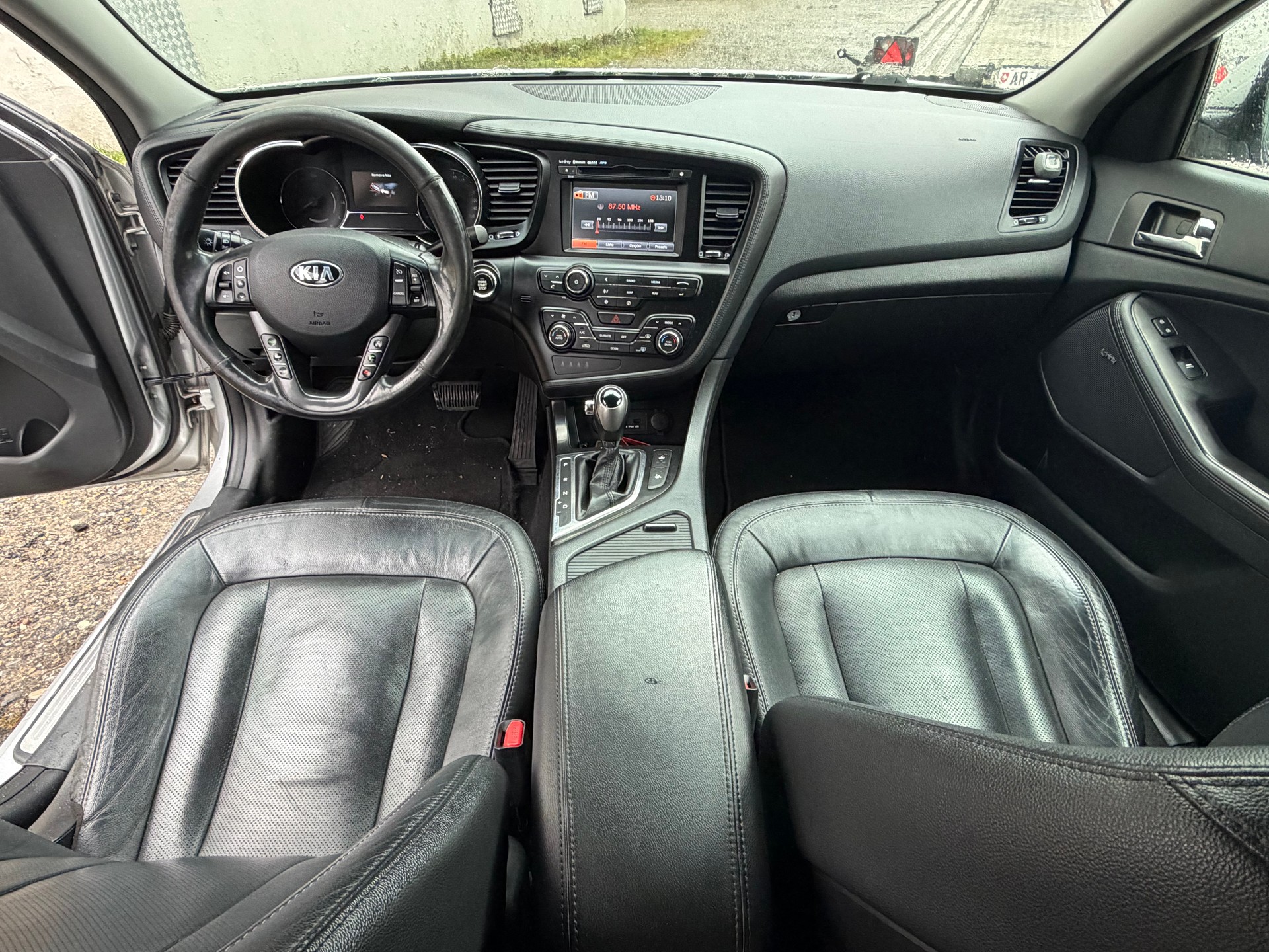KIA Optima 2.0 CVVT Hybrid Automatic-image-11