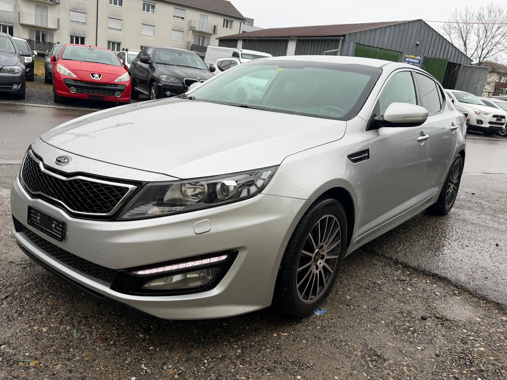 KIA Optima 2.0 CVVT Hybrid Automatic-image-6