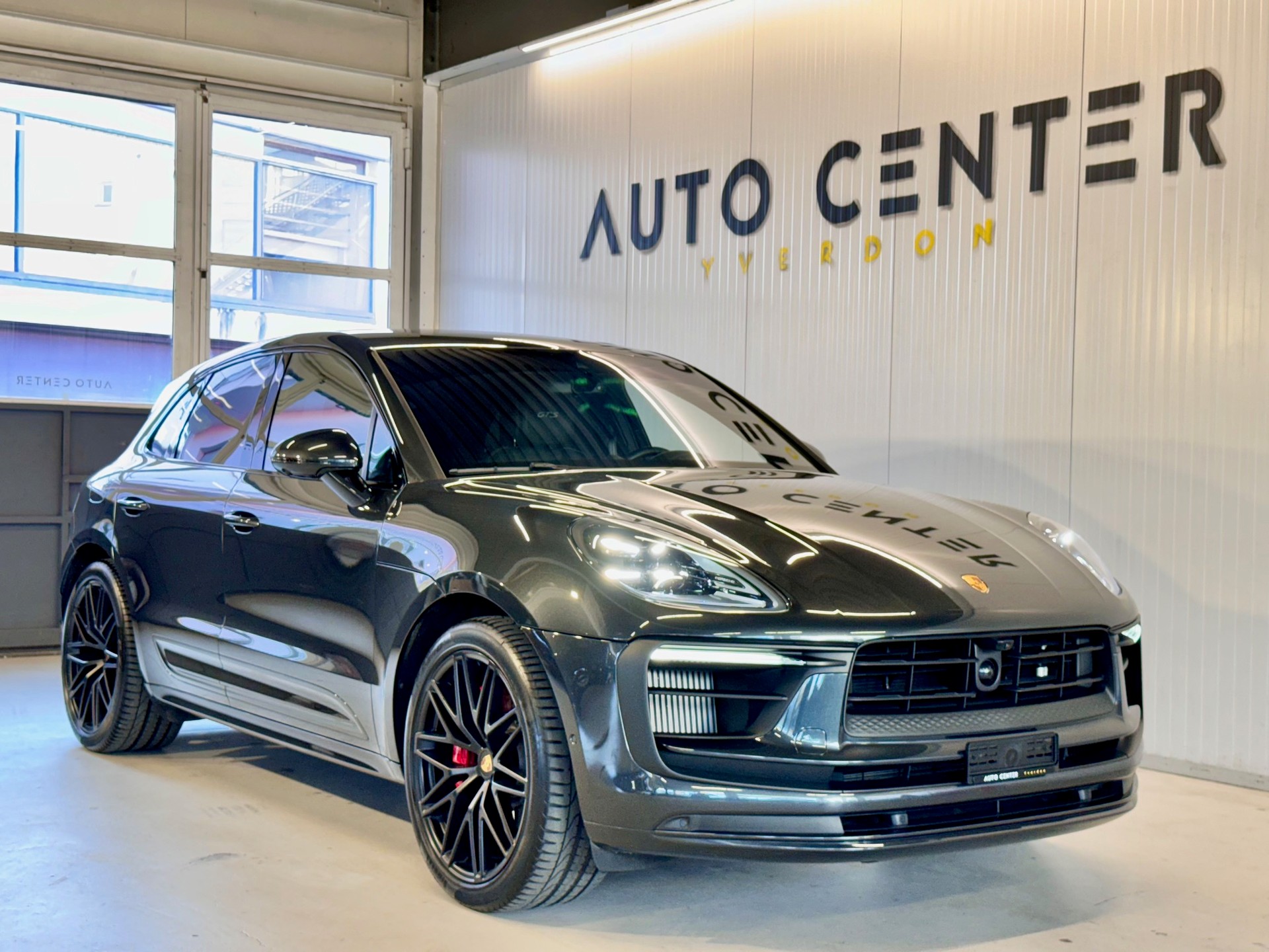 PORSCHE Macan GTS PDK-showroom-element-2