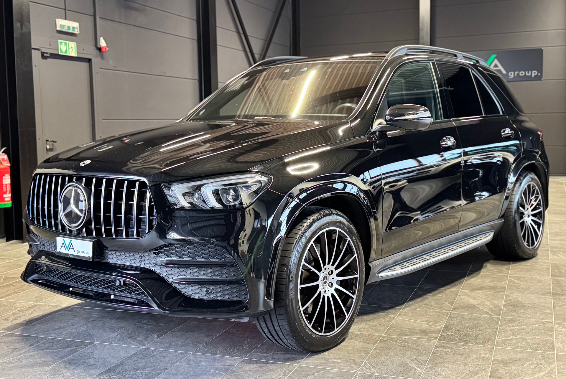 MERCEDES-BENZ GLE 400 d 4Matic AMG Line 9G-Tronic-image-4