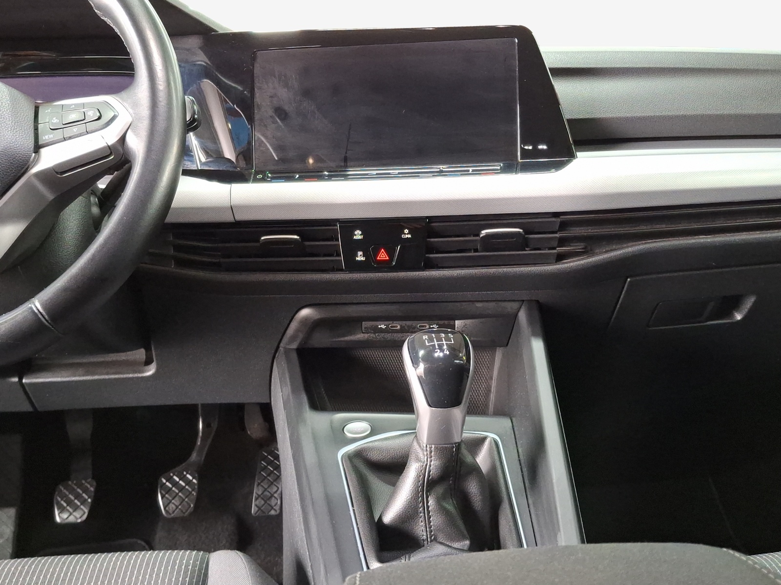 VW Golf 1.0 TSI Value-image-10