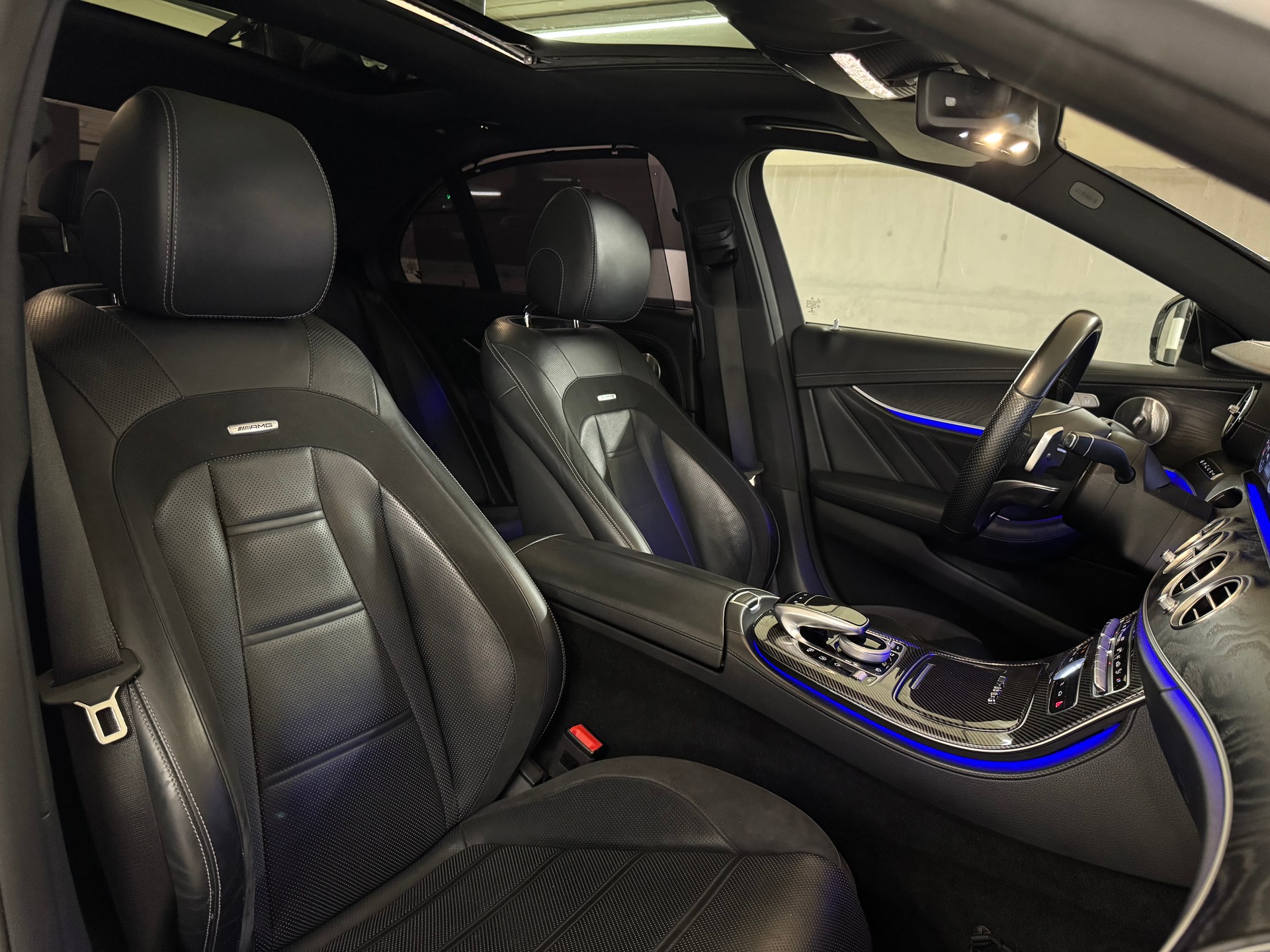 MERCEDES-BENZ E 43 AMG 4Matic 9G-Tronic-image-13