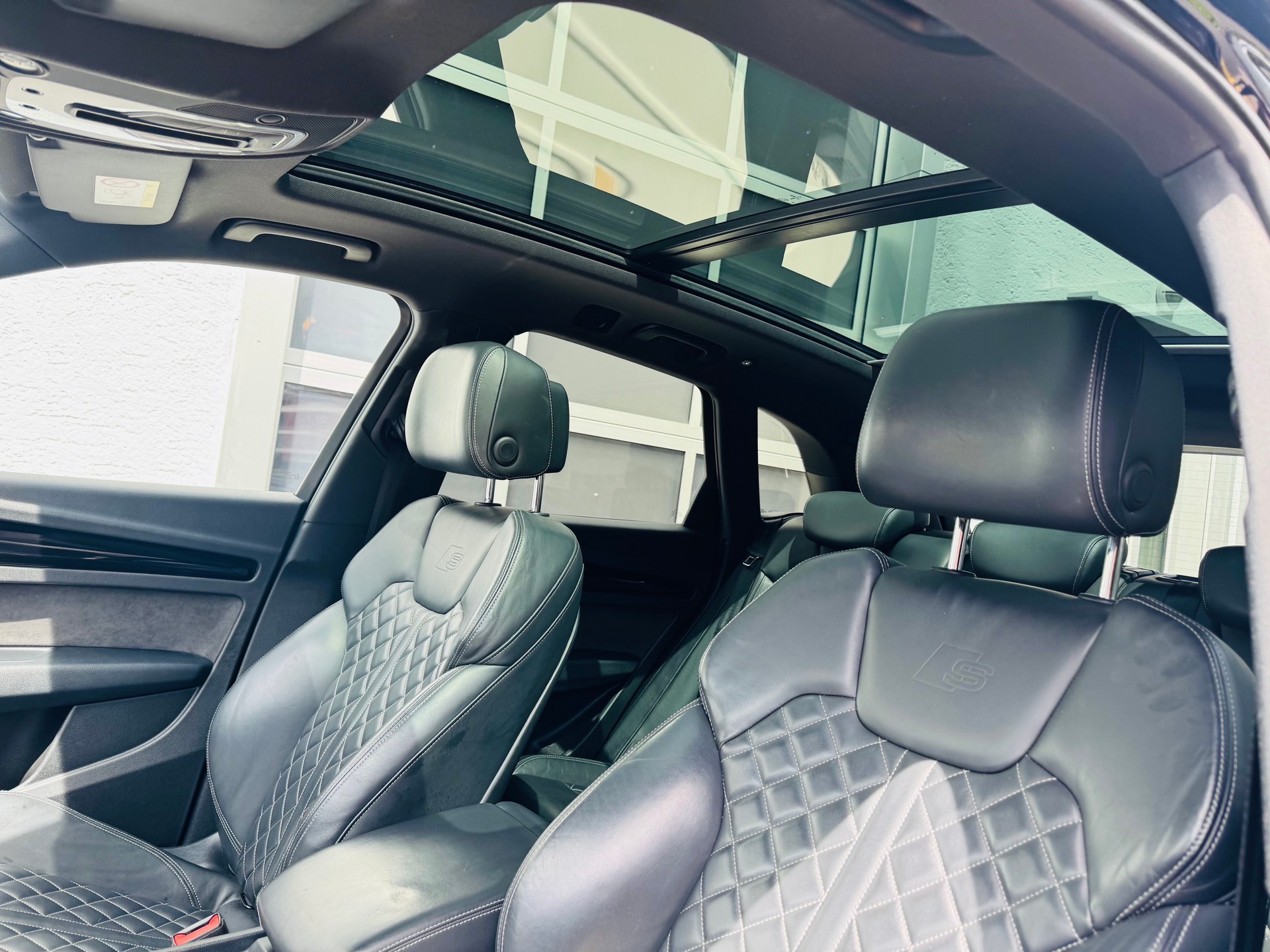 AUDI Q5 2.0 TDI sport quattro S-tronic-image-8