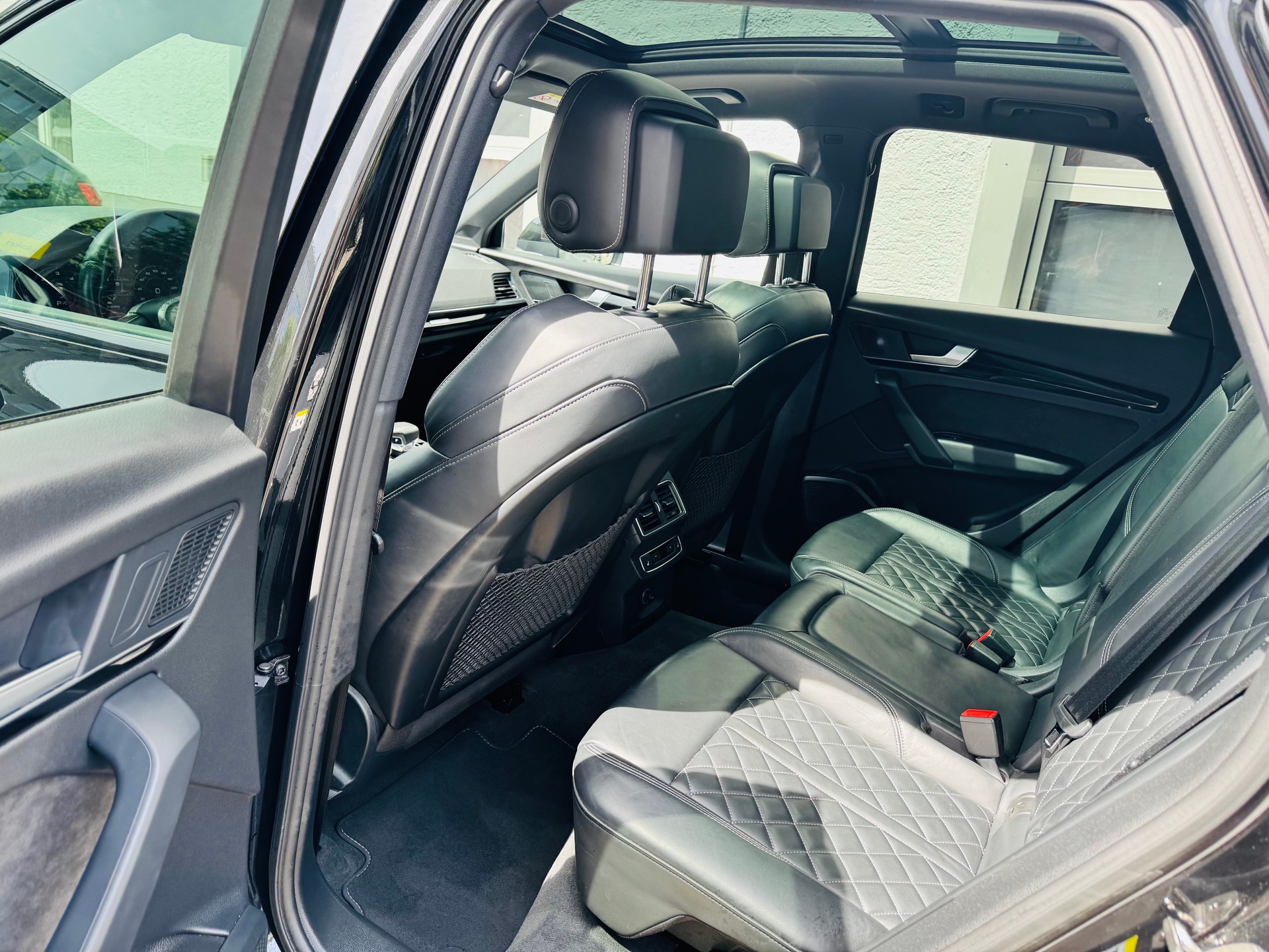 AUDI Q5 2.0 TDI sport quattro S-tronic-image-9