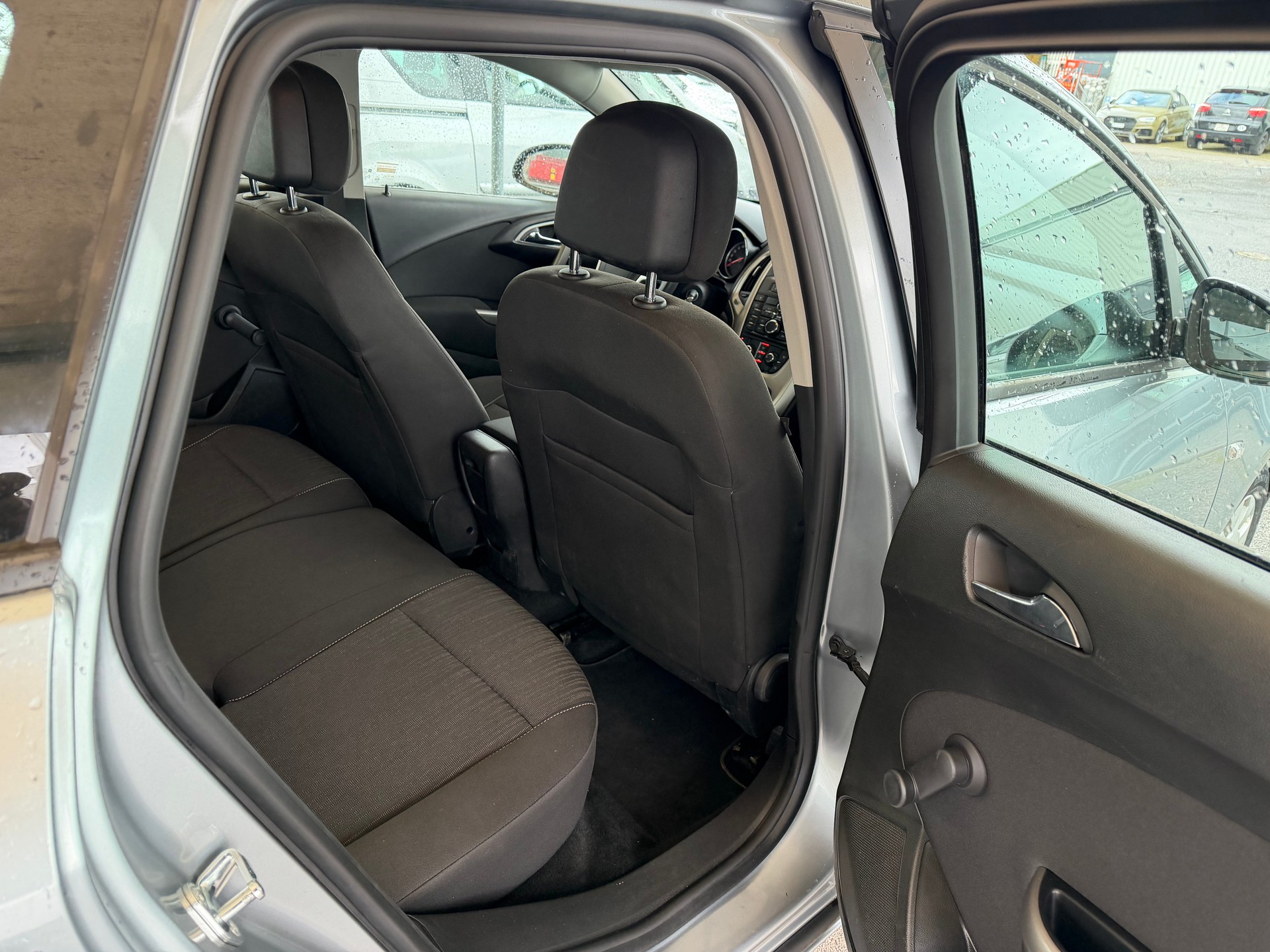 OPEL Astra SportsTourer 1.6i 16V Automatic-image-8
