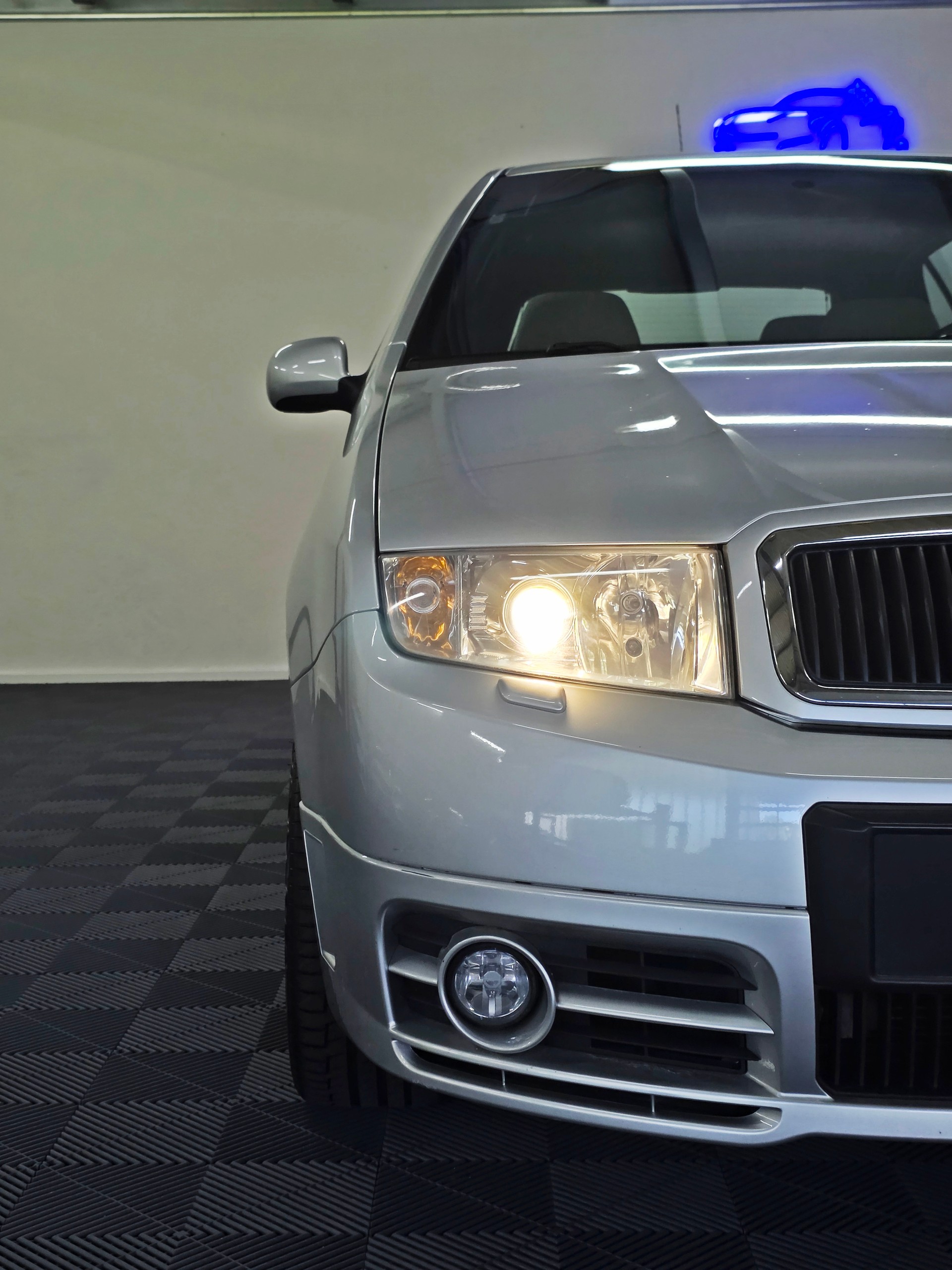 SKODA Fabia 1.9 TDI RS-showroom-element-2