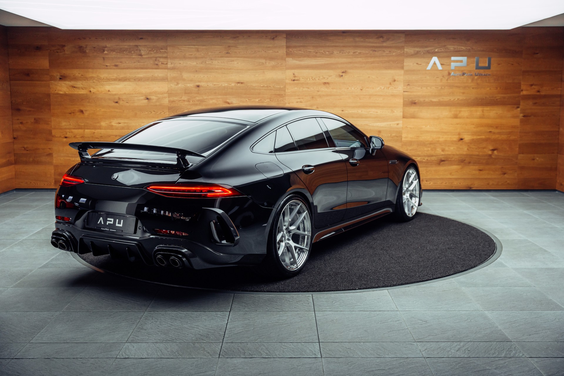 MERCEDES-BENZ AMG GT 4 63 S 4Matic + BRABUS-showroom-element-1