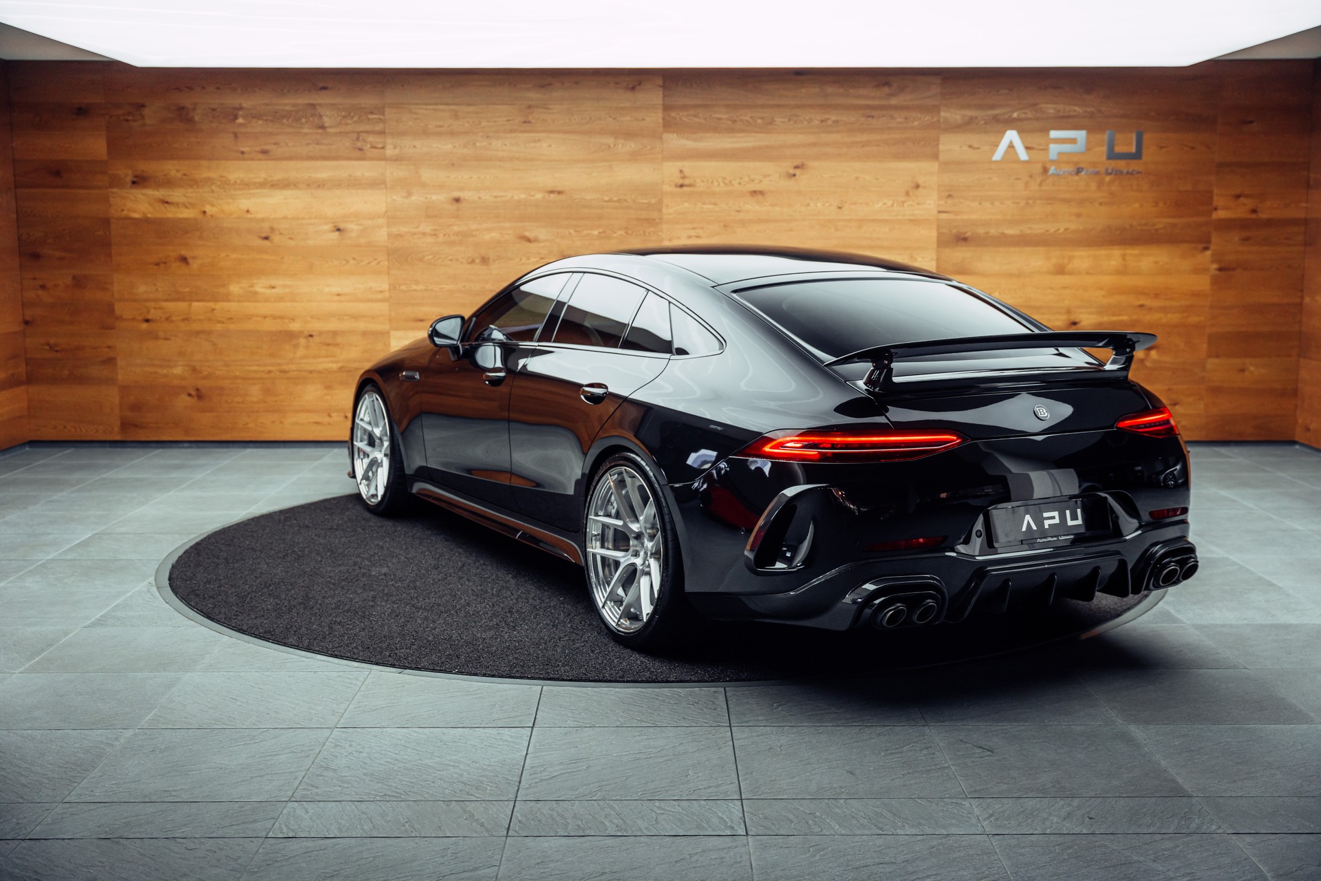 MERCEDES-BENZ AMG GT 4 63 S 4Matic + BRABUS-showroom-element-2