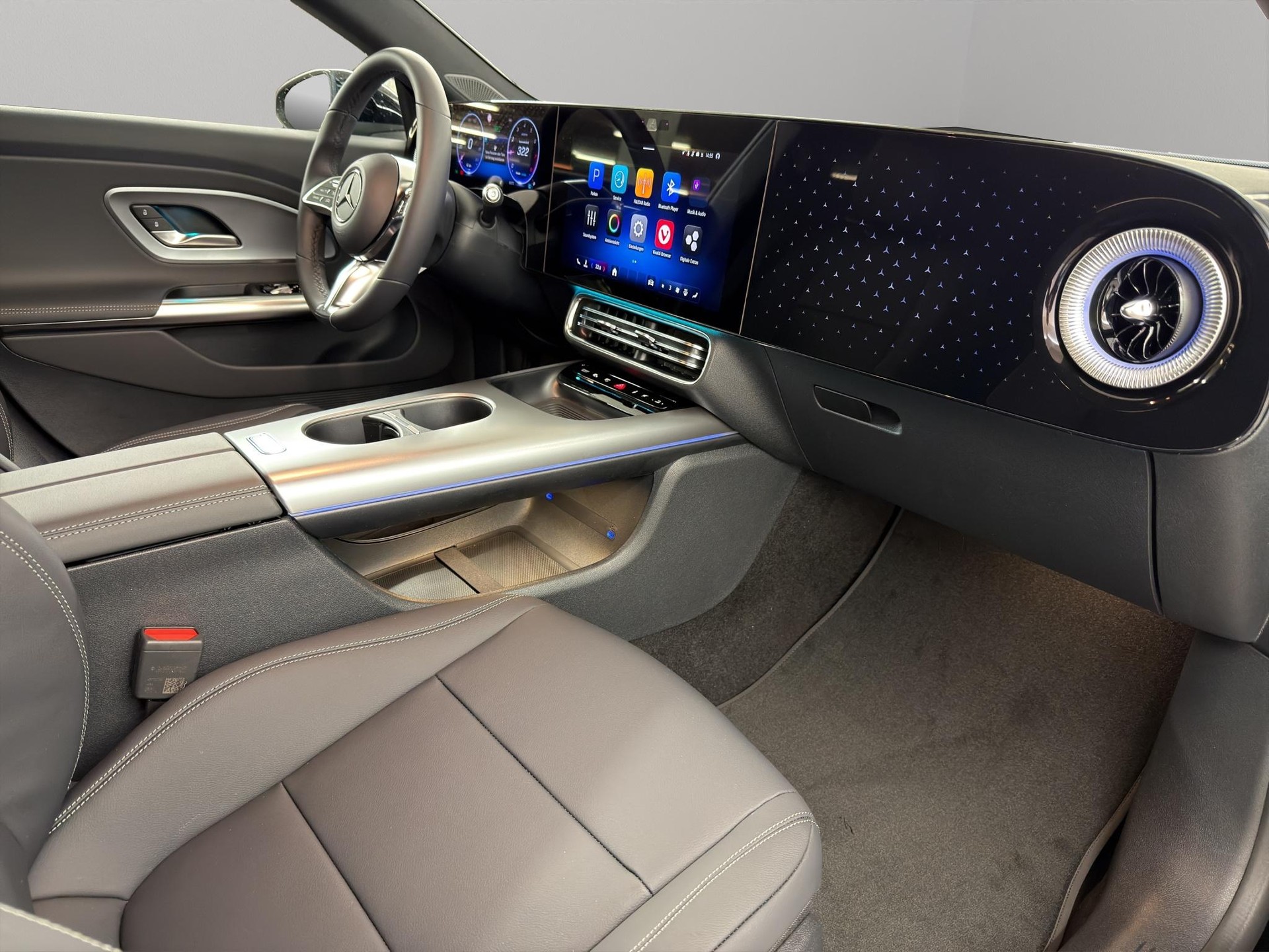 MERCEDES-BENZ CLA 220 Progressive 4matic-image-9
