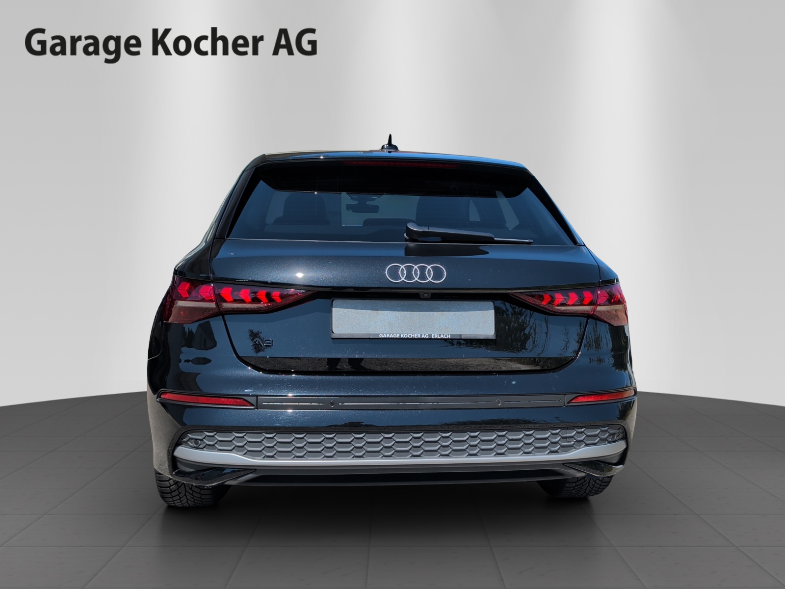 AUDI A3 Sportback 35 TFSI Attraction S-tronic-showroom-element-3