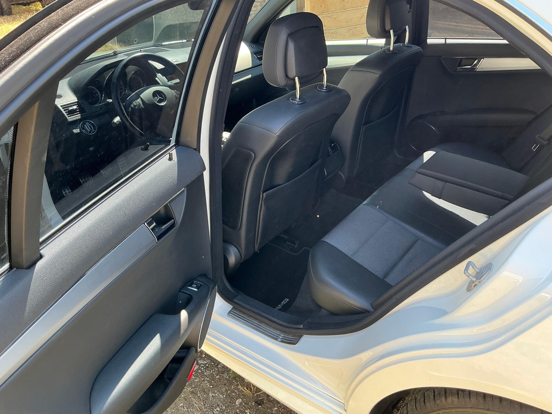 MERCEDES-BENZ C 180 Kompressor-image-9