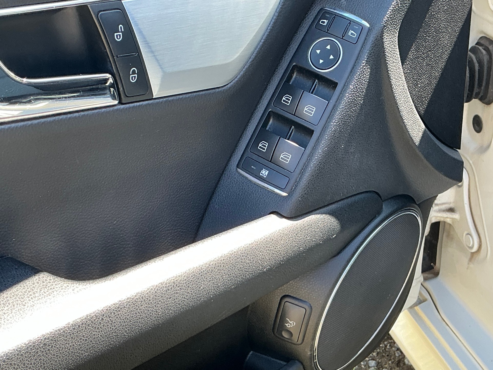 MERCEDES-BENZ C 180 Kompressor-image-12