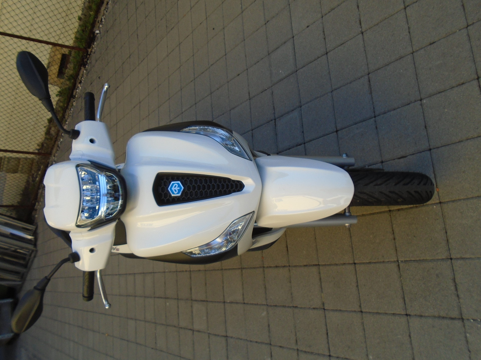 PIAGGIO Medley 125 Sport-image-2