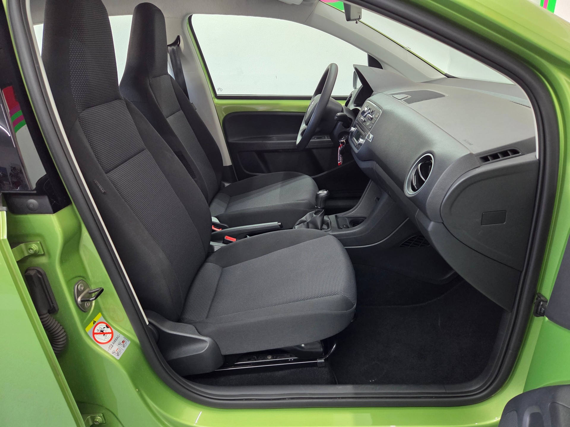 SKODA Citigo 1.0 Elegance-image-11