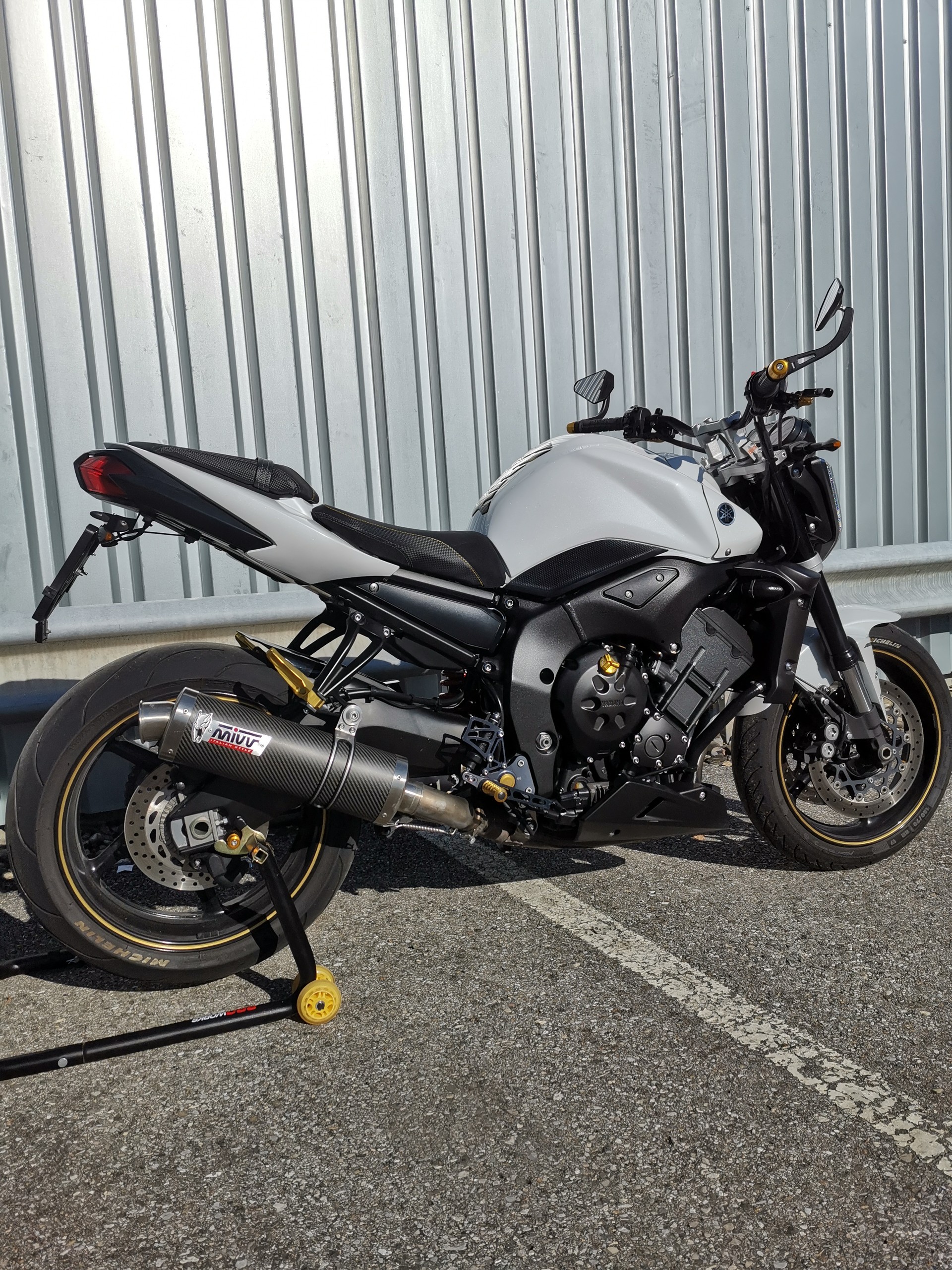 YAMAHA FZ1 N ABS-image-1